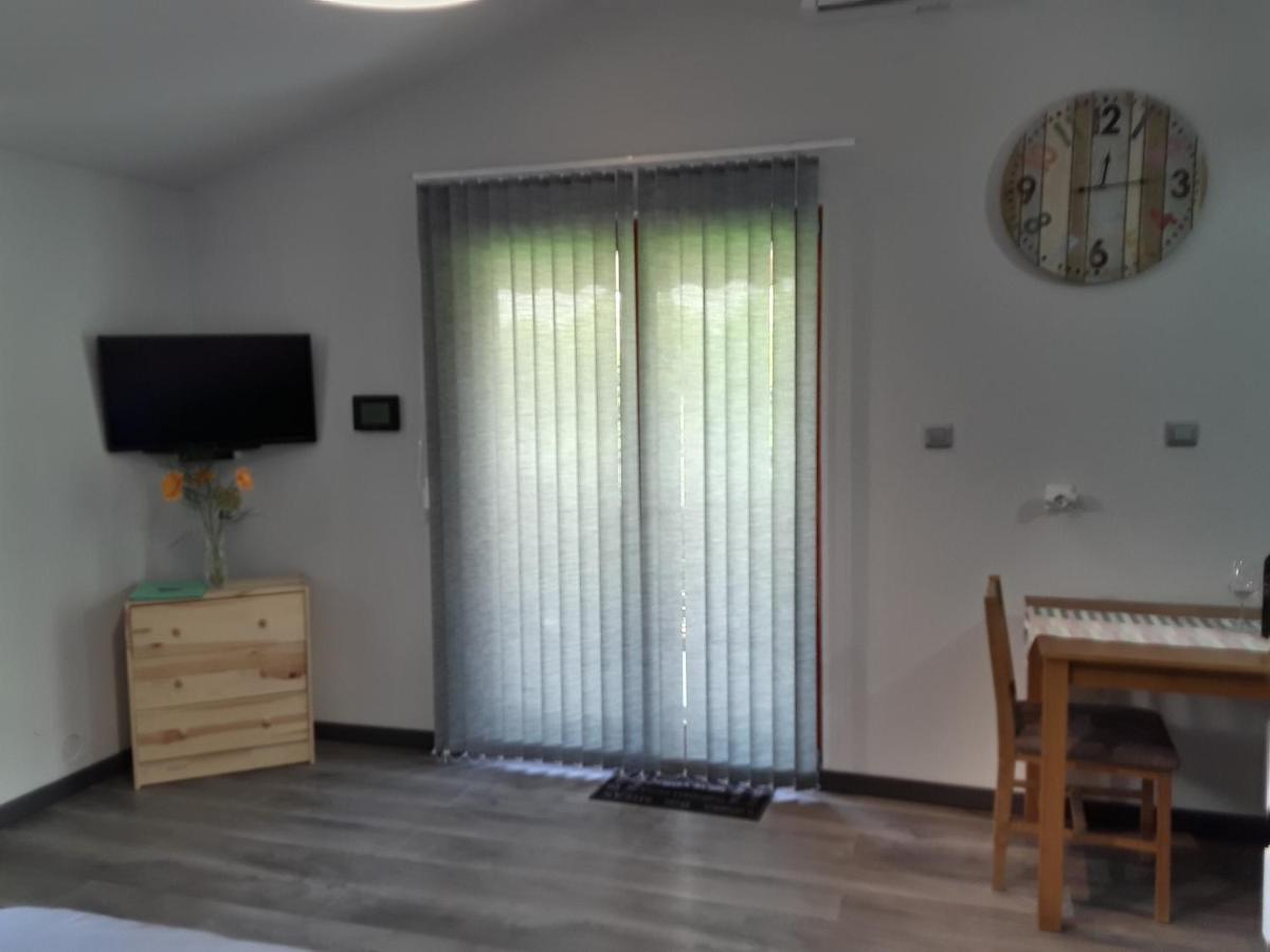 Apartman Studio Erin Ровинь Экстерьер фото