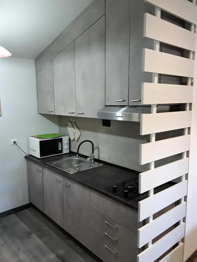 Apartman Studio Erin Ровинь Экстерьер фото