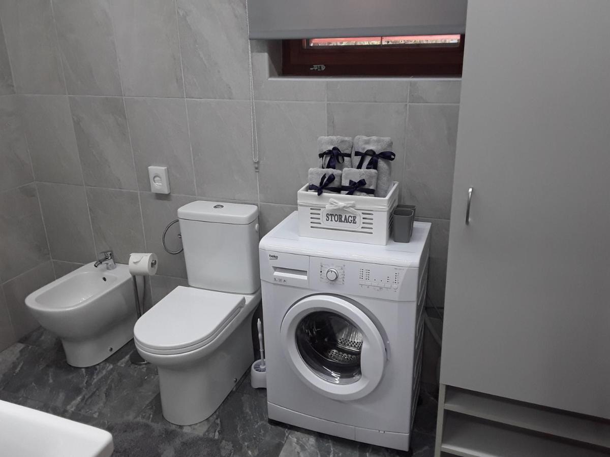 Apartman Studio Erin Ровинь Экстерьер фото